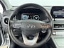 Hyundai Kona Electric EV Fashion 64 kWh | Warmtepomp | Stoel + stuurverwarming | El. bed. voorstoelen | Bluelink app |
