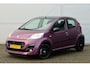Peugeot 107 1.0 ENVY 5-DEURS | AIRCO | LICHTMETAAL | ELECTR. PAKKET | ZWART DAK | ALL SEASON BANDEN | MEENEEMPRIJS!