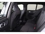 Volvo EX40 Single Motor Extended Range Business Ed. 82 kWh - Intellisafe Assist & Surround - Parkeercamera achter - Verwarmde voorstoelen & stuur - Parkeersensoren voor & achter - Warmtepomp - Google Maps - 19' LMV - All Season Banden