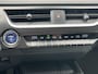 Lexus UX 300e Business 54 kWh | Carplay | Electr. bestuurdersstoel | Parkeercamera | Adaptive cruise control |