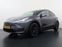 Tesla Model Y RWD 60kWh LFP-Accu S.O.H. 96% Trekhaak Warmtepomp Lmv 20" Ambient Interieur Verlichting Adap.Cruise Navi Ecc Camera's Panoramadak Autopilot Stoel+Stuur+Achterbank Verwarming Elek.Achterklep Dodehoek detector Draadloze telefoonlader Origineel Nederlandse Auto 1.600KG Trekgewicht
