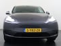 Tesla Model Y RWD 60kWh LFP-Accu S.O.H. 96% Trekhaak Warmtepomp Lmv 20" Ambient Interieur Verlichting Adap.Cruise Navi Ecc Camera's Panoramadak Autopilot Stoel+Stuur+Achterbank Verwarming Elek.Achterklep Dodehoek detector Draadloze telefoonlader Origineel Nederlandse Auto 1.600KG Trekgewicht