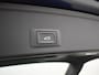 Audi A4 Avant 40 TFSI Sport S line edition 190pk AUTO | Camera achter | Navigatie | App connect | Parkeersensoren v+a | Led koplampen | DDC | Half Leder/stof bekleding | 18"LMV