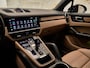 Porsche Cayenne 3.0 E-Hybrid Platinum Edition, NL-auto, SportDesign, softclose, 4W-best, HUD, surround view, Bose, pano, keyless, ACC, tr.haak