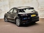 Porsche Cayenne 3.0 E-Hybrid Platinum Edition, NL-auto, SportDesign, softclose, 4W-best, HUD, surround view, Bose, pano, keyless, ACC, tr.haak