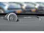 Volvo XC90 T8 455PK Long range Recharge AWD Ultimate Bright Google infotaiment/ Adaptieve cruise control/ Bowers en Wilkins/ Panoramadak/ Luchtvering/ 22” velgen/ BLIS/ Trekhaak/ Stoel en stuurwielverwarming/ Parkeersensoren met 360 Camera/ Elektrische stoelen met geheugen/ Apple carplay/ Keyless entry/ Head up display
