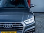 Audi Q5 50 TFSI e quattro S edition | Trekhaak (elektronisch) | 3x S-Line | Matrix LED | Audi Sport | Stoelverwarming | Camera | Elektrische Stoelen | 360 Camera | Parkeerassistent | Cruise Control Adaptief | Metallic Lak | Virtual Cockpit |
