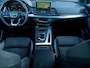 Audi Q5 50 TFSI e quattro S edition | Trekhaak (elektronisch) | 3x S-Line | Matrix LED | Audi Sport | Stoelverwarming | Camera | Elektrische Stoelen | 360 Camera | Parkeerassistent | Cruise Control Adaptief | Metallic Lak | Virtual Cockpit |