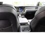 Volvo V60 T8 Plug-in Hybrid 390PK AWD Inscription + 19''/ Navi/ Clima/ Full-LED/ Head-UP/ Panorama/ B&W/ Leder/ Winterpakket/ Trekhaak/ Camera/ NL auto