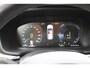 Volvo V60 T8 Plug-in Hybrid 390PK AWD Inscription + 19''/ Navi/ Clima/ Full-LED/ Head-UP/ Panorama/ B&W/ Leder/ Winterpakket/ Trekhaak/ Camera/ NL auto