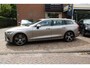 Volvo V60 T8 Plug-in Hybrid 390PK AWD Inscription + 19''/ Navi/ Clima/ Full-LED/ Head-UP/ Panorama/ B&W/ Leder/ Winterpakket/ Trekhaak/ Camera/ NL auto