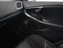 Volvo V40 2.0 T4 Sport | Stoelverwarming | Camera | Leder/Alcantara | Park Assist | Full LED | Navigatie | Climate control | Cruise control