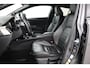 Toyota C-HR 1.8 Hybrid Black Edition | Trekhaak | Leder | Navigatie | Dodehoek detectie | JBL | Stoelverwarming | Parkeersensoren voor/achter