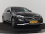 Mercedes-Benz E-klasse 300e Avantgarde | Panoramadak | Adaptive cruise | Stoelverwarming | Carplay | Camera | Sfeerverlichting | Navigatie | Widescreen | Half leder | PHEV | Plug In