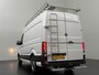 Volkswagen Crafter 2.0TDI L3H3 Imperiaal | Trekhaak | Werkplaats | Navigatie | Airco | Cruise | 3-Persoons | Betimmering
