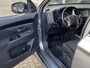 Mitsubishi Outlander 2.4 PHEV Pure / Automaat / NL-Auto / Dealer-Onderhouden / Stoelverwarming / Cruise-Control / Climate-Control / Apple-Carplay & Android-Auto / Armsteun V+A / Keyless / Flippers / DAB Radio-Bluetooth / Camera / 16'' LMV / All-Season / ENZ.