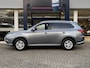 Mitsubishi Outlander 2.4 PHEV Pure / Automaat / NL-Auto / Dealer-Onderhouden / Stoelverwarming / Cruise-Control / Climate-Control / Apple-Carplay & Android-Auto / Armsteun V+A / Keyless / Flippers / DAB Radio-Bluetooth / Camera / 16'' LMV / All-Season / ENZ.