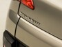 Peugeot 3008 1.6 THP Sport 157Pk (YOUNGTIMER, PANORAMADAK, HEAD-UP DISPLAY, CLIMATE, SPORTSTOELEN, TREKHAAK, GETINT GLAS, CRUISE, NIEUWE APK, NIEUWSTAAT)