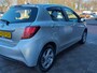 Toyota Yaris 1.5 Hybrid Automaat Trend 5-Deurs | Navi | Clima | Bluetooth Carkit+Streaming | Achteruitrijcamera | Stoelverwarming | Regensensor | Mistlampen | 15''lm
