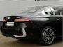 BMW 5-Serie 520i - Sportstoelen - Stoelverwarming - Camera - Driving Assistant