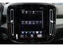 Volvo XC40 T4 Recharge R-Design | Trekhaak | Verwarmbare Voorstoelen | Parkeercamera | Cruise Control | Bluetooth Telefonie & Multimedia | Navigatie | LED Koplampen | Keyless Entry | Volvo on Call | Verwarmbaar Stuurwiel