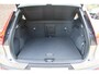 Volvo XC40 T4 Recharge R-Design | Trekhaak | Verwarmbare Voorstoelen | Parkeercamera | Cruise Control | Bluetooth Telefonie & Multimedia | Navigatie | LED Koplampen | Keyless Entry | Volvo on Call | Verwarmbaar Stuurwiel
