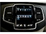 Volvo XC90 2.0 T8 AWD 335kW/455pk Aut8 Recharge Long Range Ultimate Bright LUCHTVERING + PANORAMADAK + HARMAN/KARDON + STOELVERWARMING/-MASSAGE/-VENTILATIE + ADAPT.CRUISE + PILOT ASSIST + BLIS + HEAD-UP + 360 CAMERA + PARKSENSOREN V&A + 21" LM-VELGEN!!