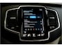 Volvo XC90 2.0 T8 AWD 335kW/455pk Aut8 Recharge Long Range Ultimate Bright LUCHTVERING + PANORAMADAK + HARMAN/KARDON + STOELVERWARMING/-MASSAGE/-VENTILATIE + ADAPT.CRUISE + PILOT ASSIST + BLIS + HEAD-UP + 360 CAMERA + PARKSENSOREN V&A + 21" LM-VELGEN!!