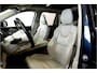 Volvo XC90 2.0 T8 AWD 335kW/455pk Aut8 Recharge Long Range Ultimate Bright LUCHTVERING + PANORAMADAK + HARMAN/KARDON + STOELVERWARMING/-MASSAGE/-VENTILATIE + ADAPT.CRUISE + PILOT ASSIST + BLIS + HEAD-UP + 360 CAMERA + PARKSENSOREN V&A + 21" LM-VELGEN!!