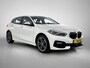 BMW 1-Serie 118i Executive Edition Lichtmetalen velgen, M-pakket BLACK FRIDAY DEAL