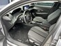 Peugeot 208 1.2 Hybrid 110 PK Automaat Allure | Navigatie | Camera | Climate Control | Adaptieve Cruise Control | LED Verlichting | Hybride Rijden met Automaat | 16" Lichtmetalen Velgen | Digitaal Dashboard | Parkeersensoren | Spoiler |