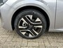 Peugeot 208 1.2 Hybrid 110 PK Automaat Allure | Navigatie | Camera | Climate Control | Adaptieve Cruise Control | LED Verlichting | Hybride Rijden met Automaat | 16" Lichtmetalen Velgen | Digitaal Dashboard | Parkeersensoren | Spoiler |