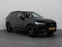 Volvo XC60 2.0 T6 Plug-in hybrid AWD Ultra Black Edition | PANO | 360° | ADAPTIVE | HUD | H&K | LUCHTVERING | STOELVENT. | STOEL- EN STUURVERW. | TREKHAAK
