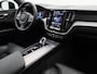 Volvo XC60 2.0 T6 Plug-in hybrid AWD Ultra Black Edition | PANO | 360° | ADAPTIVE | HUD | H&K | LUCHTVERING | STOELVENT. | STOEL- EN STUURVERW. | TREKHAAK