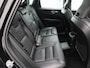 Volvo XC60 2.0 T6 Plug-in hybrid AWD Ultra Black Edition | PANO | 360° | ADAPTIVE | HUD | H&K | LUCHTVERING | STOELVENT. | STOEL- EN STUURVERW. | TREKHAAK