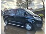 Ford Transit Custom 290 2.0 TDCI L1H1 Sport 3 Zitplaatsen, Navigatie, Airco, Cruise-Control, Trekhaak, Camera. LET OPMERKING TEKST