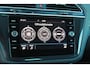 Volkswagen Tiguan 2.0 TSI 4Motion R-line | ACC | Stoelverwarming |