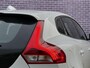 Volvo V40 1.5 T2 Edition+ | Nieuw Binnen! | Automaat | Standkachel | Trekhaak | Stoelverwarming | Volvo on Call | Regensensor | Dealer onderhouden |
