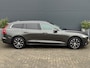 Volvo V60 2.0 B3 Momentum Business | Pilot Assist | Trekhaak | Leder | Stoel & stuurverwarming | Camera | Keyless |