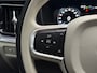 Volvo V60 2.0 B3 Momentum Business | Pilot Assist | Trekhaak | Leder | Stoel & stuurverwarming | Camera | Keyless |
