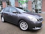 Toyota Verso 1.8 VVT-i Dynamic Business 7p. Automaat - Trekhaak - Navigatie - Panoramadak - Achteruitrijcamera - Allseasonbanden