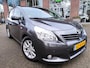 Toyota Verso 1.8 VVT-i Dynamic Business 7p. Automaat - Trekhaak - Navigatie - Panoramadak - Achteruitrijcamera - Allseasonbanden