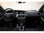 Volvo V40 T2 Momentum [ Airco LM velgen Cruise control ]