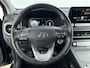 Hyundai Kona Electric EV Fashion 64 kWh | Apple Carplay/Android Auto | Parkeer sensoren voor en achter | Elektrisch verstelbare bestuurdersstoel | Warmte pomp | Soh 97,5% |
