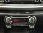 Kia Rio 1.2 (4 cil.), Apple CarPlay, Clima, Cruise Control, Navigatie, Achteruitrijcamera, Parkeersensoren, LM-velgen 15" , LED