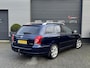 Toyota Avensis Wagon 2.4 VVTi Executive Business | Navigatie | Trekhaak | Xenon | Privacy Glass | Climate Control | Cruise Control |