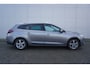 Renault Megane Estate 1.4 TCe Privilége Climate / Navi / Cruise / Leder / Stoelverw. / Parkeersens. / Trekhaak / NAP