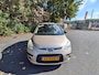 Hyundai i10 1.1 Active Cool LET OP MOTOR ROOKT IETS