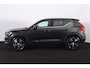 Volvo XC40 T4 Inscription - Panorama/schuifdak - Parkeercamera achter - Verwarmde voorstoelen - Parkeersensoren voor & achter - Elektr. bedienb. voorstoelen met geheugen links - Cruise control - Extra getint glas - 19' LMV