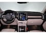 Volvo XC40 T4 Inscription - Panorama/schuifdak - Parkeercamera achter - Verwarmde voorstoelen - Parkeersensoren voor & achter - Elektr. bedienb. voorstoelen met geheugen links - Cruise control - Extra getint glas - 19' LMV